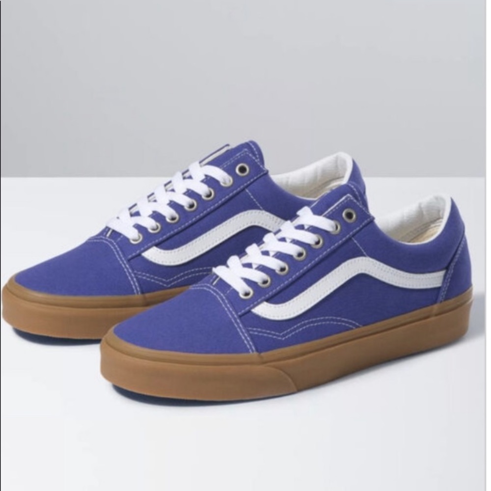 VANS Gum Old Skool Shoes. Fun Purple! 
Women's Sz 8, New In Box.